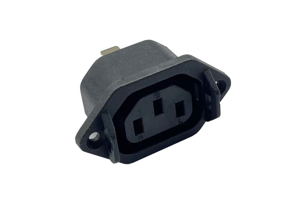 IEC LOCKING SOCKET C13 (YS-12Q)